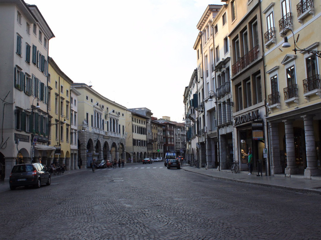 Via Mercatovecchio-乌迪内必去景点