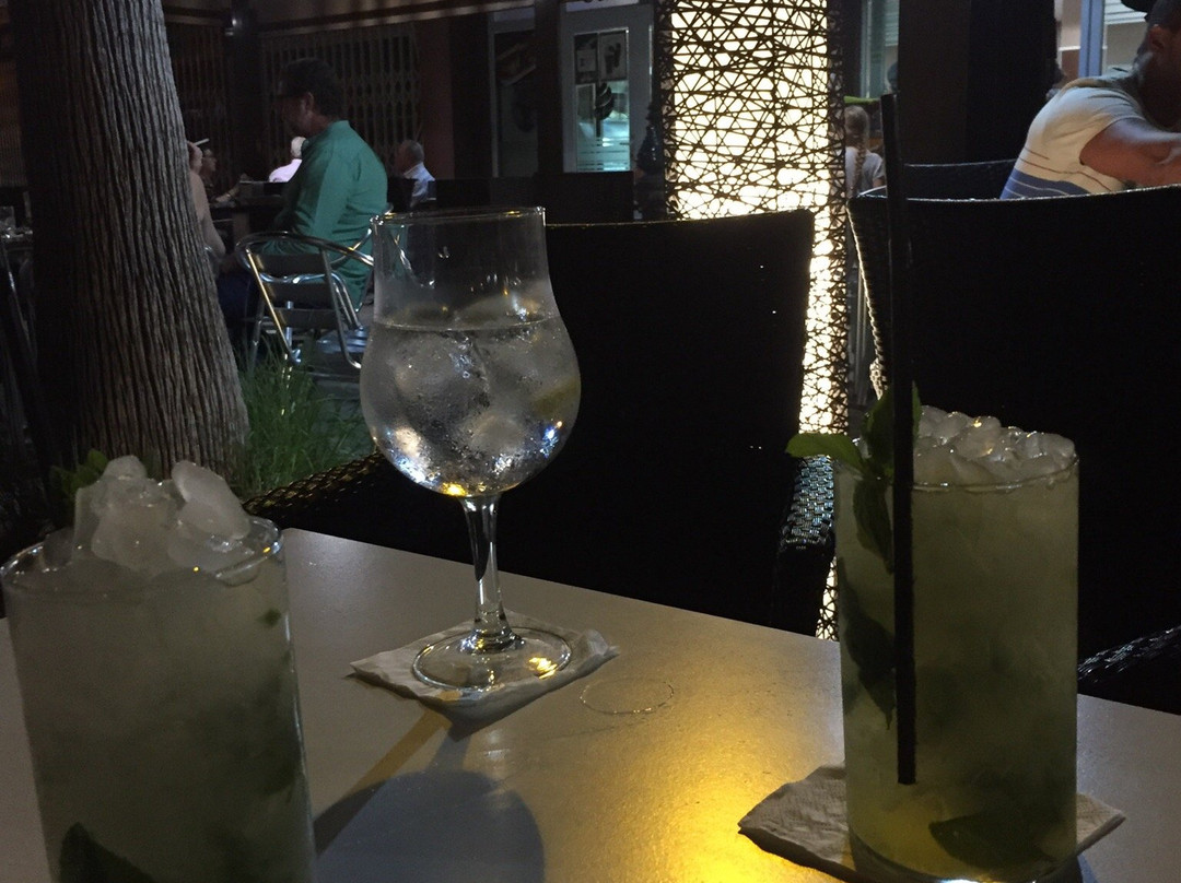 Cafe Pub Atlantis