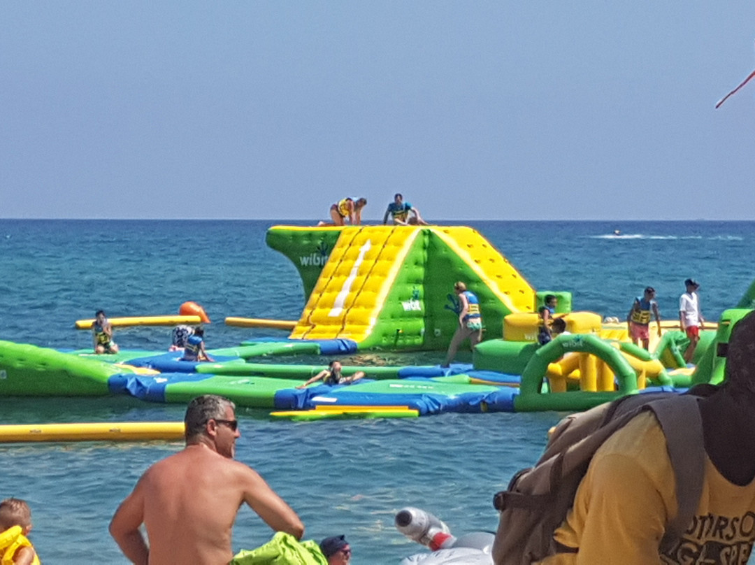 Playa Aquapark-Santa Susanna必去景点
