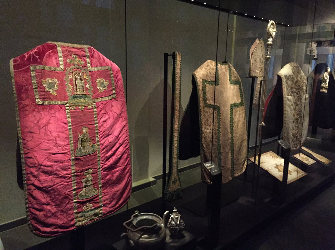 Domschatzkammer und Diözesanmuseum-奥斯纳布吕克必去景点