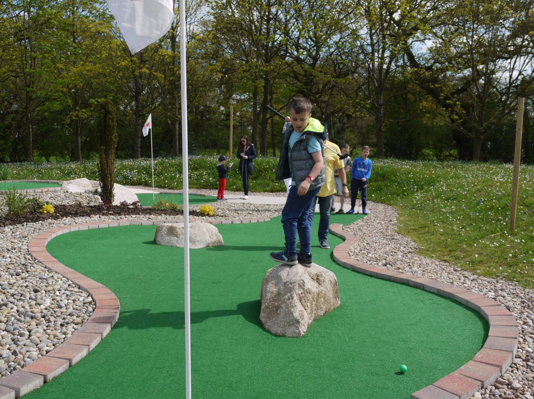 Four Ashes Golf Centre景点图片