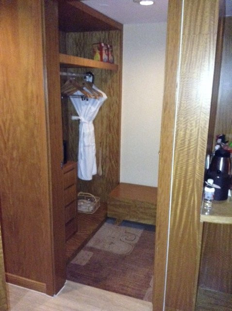 中都青山湖畔大酒店湖畔童话酒店主图