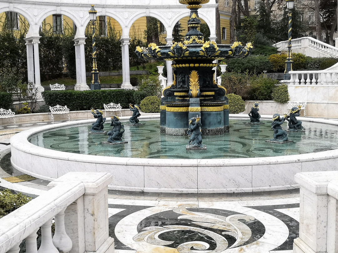 Philharmonic Fountain Park景点图片