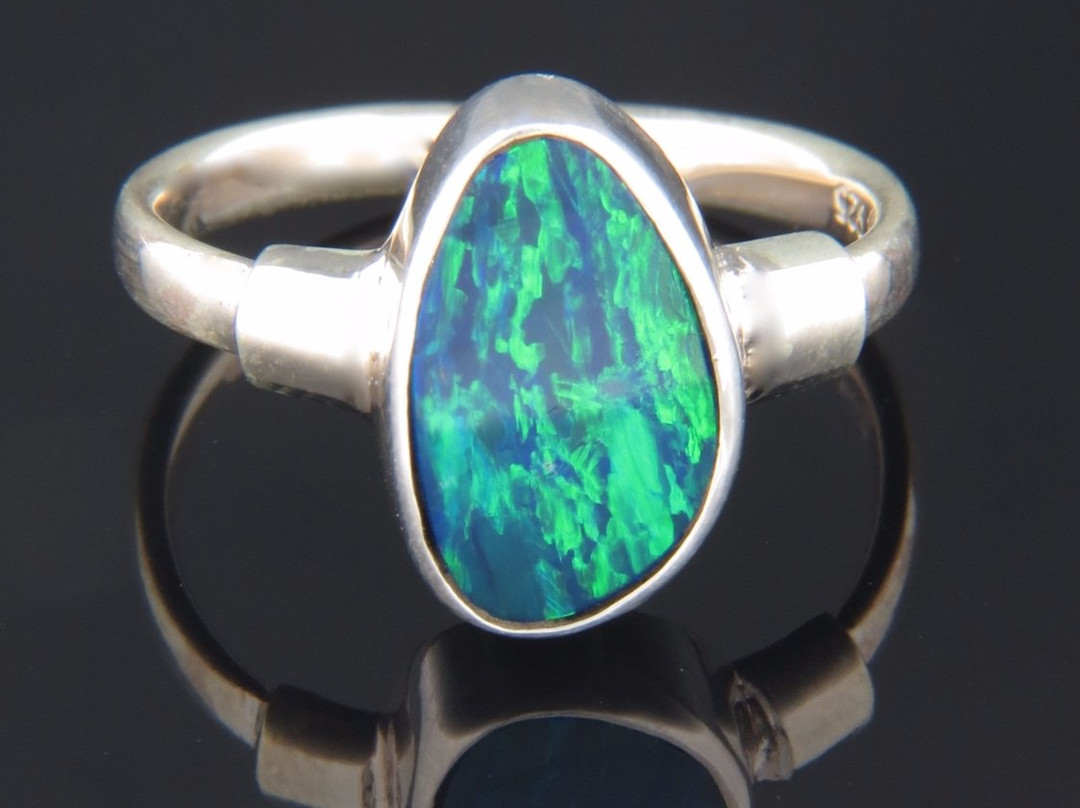 Fire & Ice - Gemstone Jewellery Specialists-阿卡罗阿必去景点