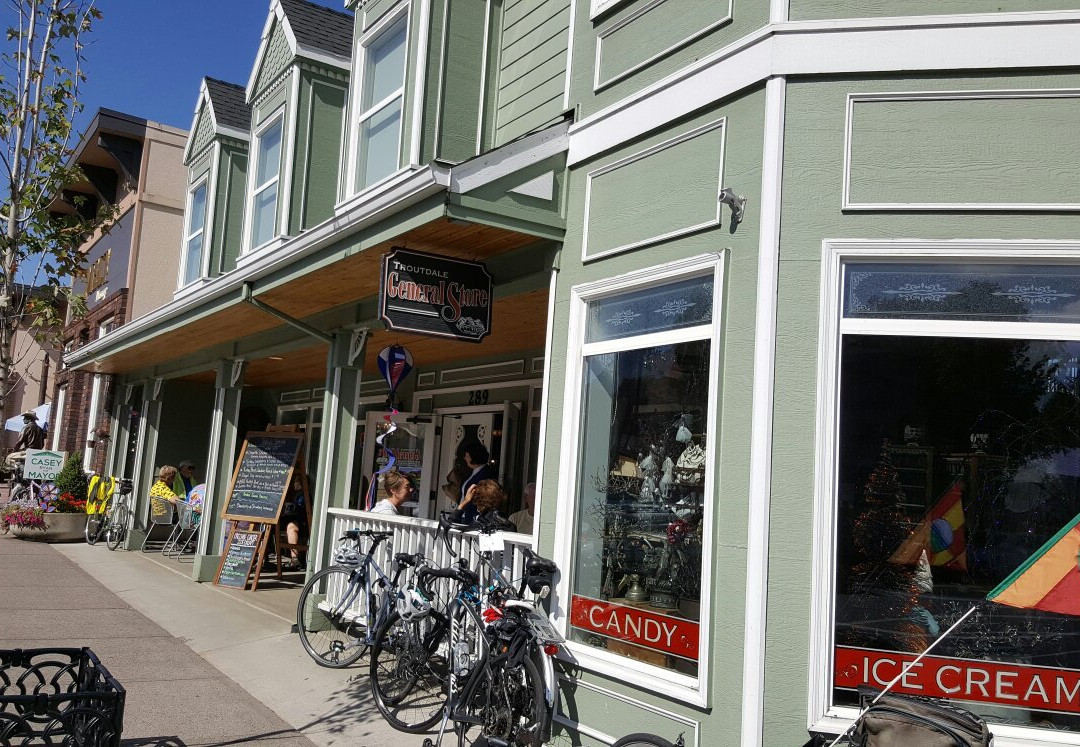 Troutdale General Store-劳特代尔必去景点