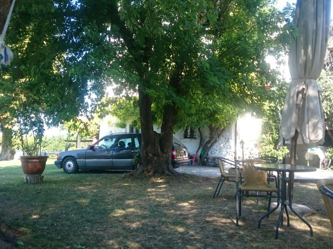 Calmasino酒店住宿-Casa Yandre B&B