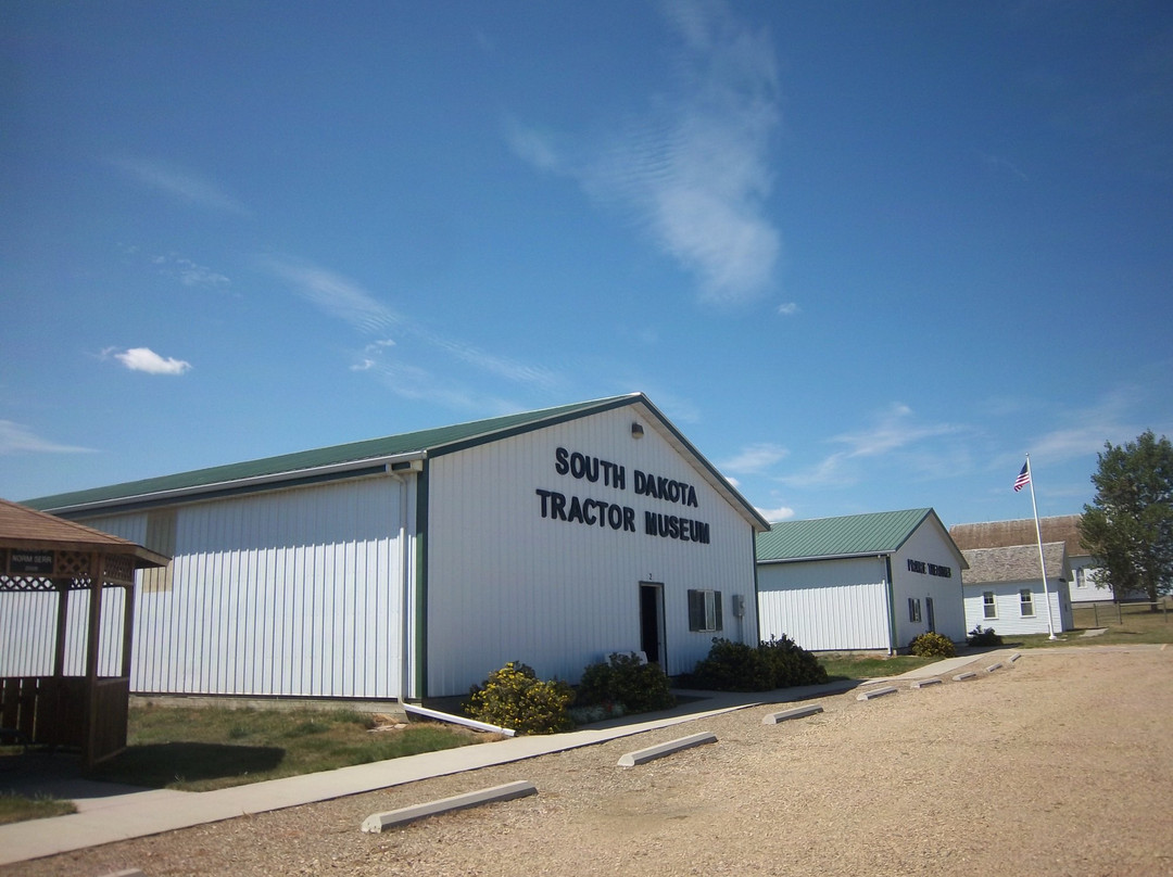 South Dakota Tractor Museum景点图片