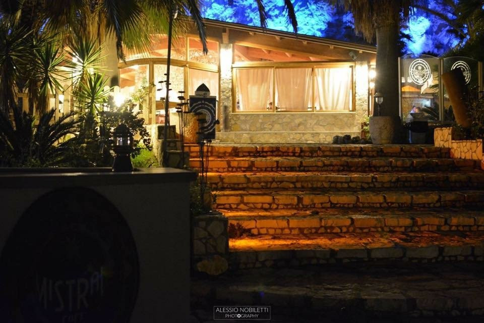 Mistral Cafè 42' Parallelo