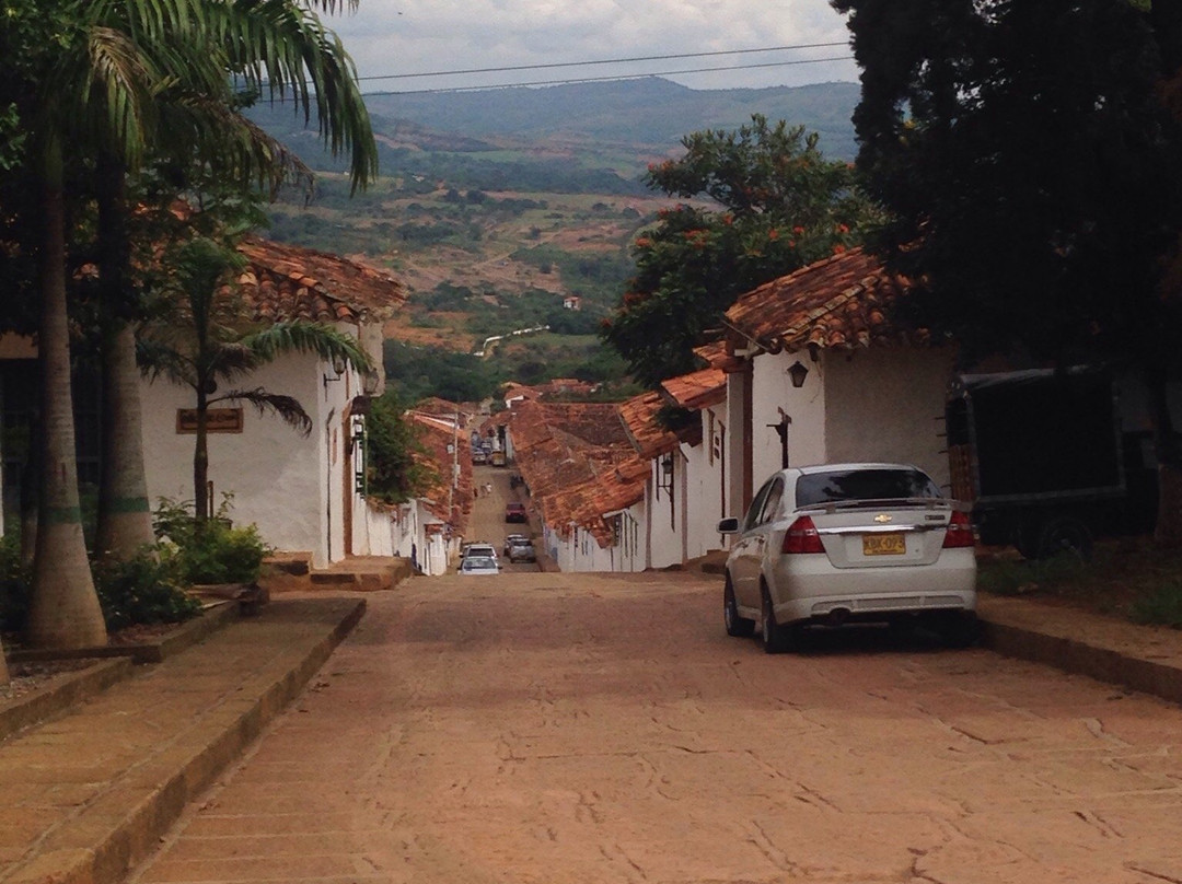 Monumento al Buey-巴里查拉必去景点
