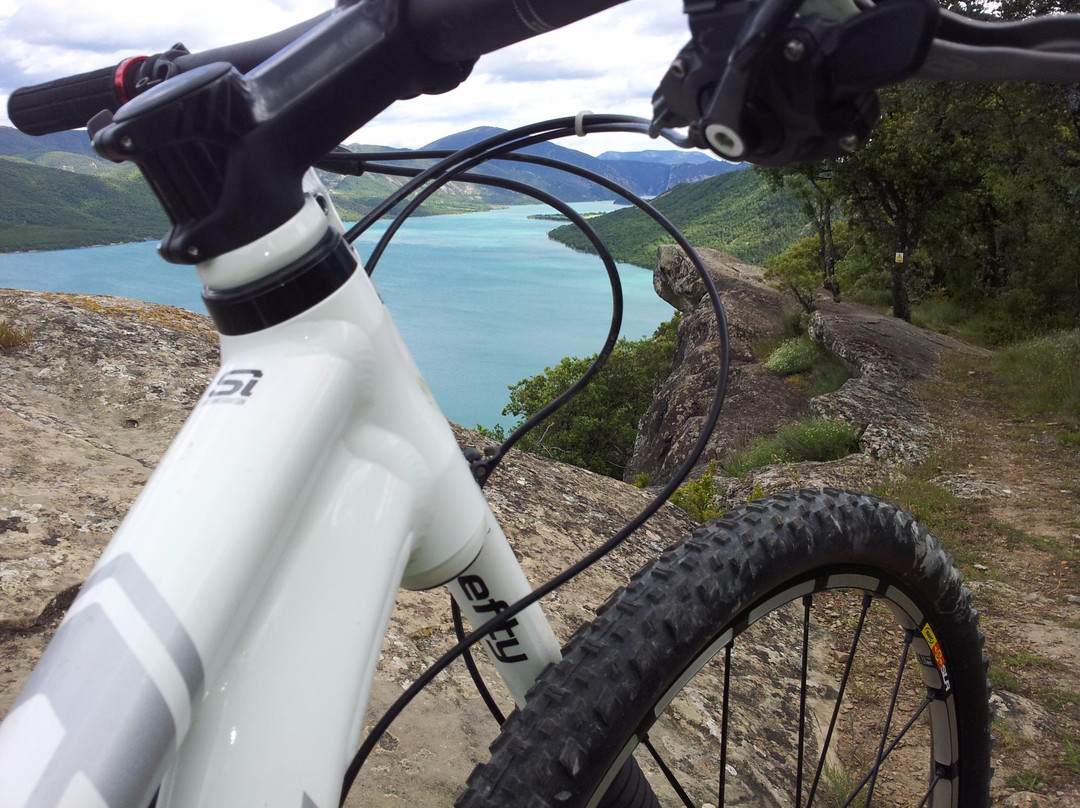 Bike in Louron-巴涅尔-德吕雄必去景点