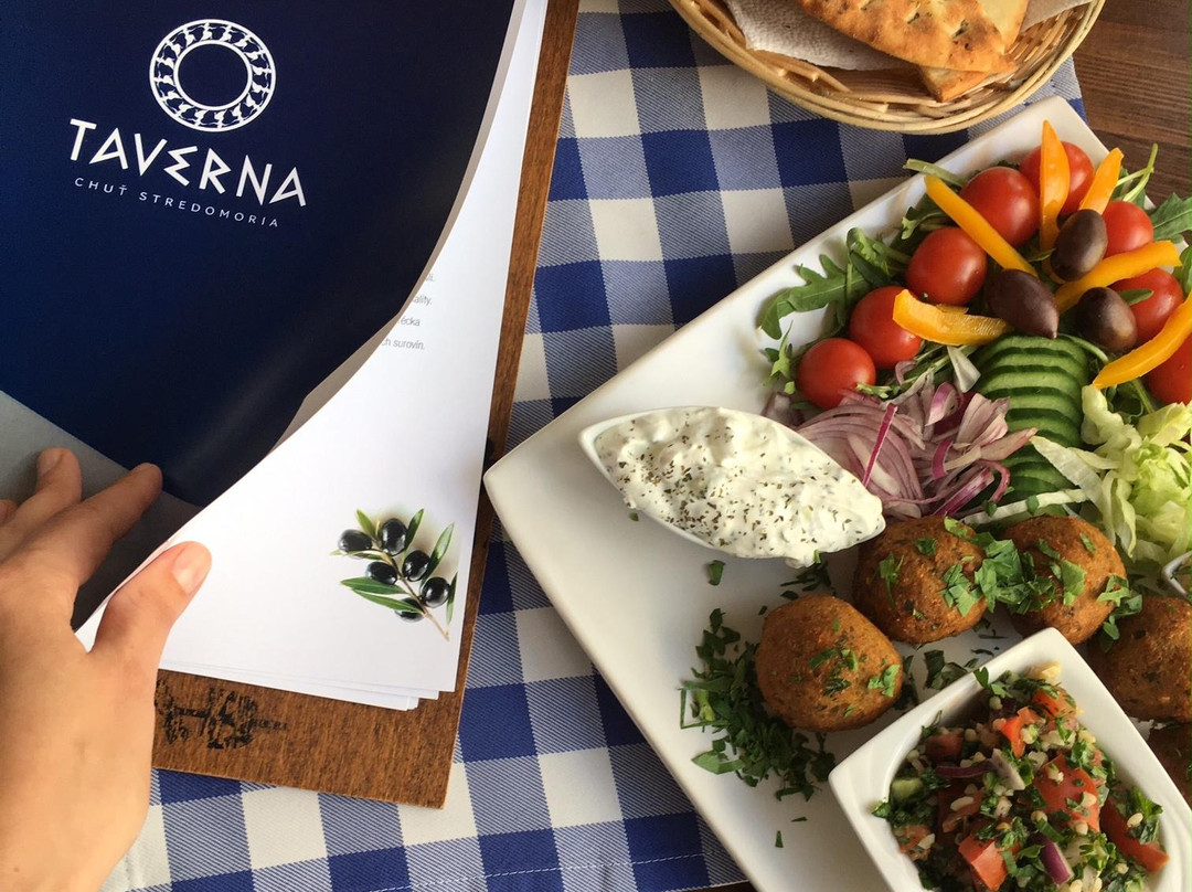 皮耶什佳尼餐馆和美食-Taverna