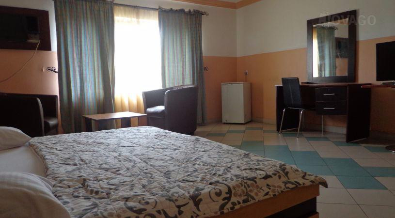 Enitona Hotels