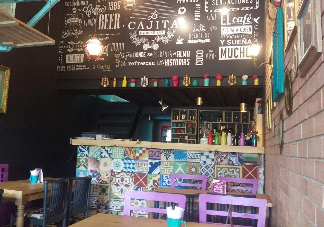Sincelejo餐馆和美食-La Cajita 1986  Bistro - Cafe