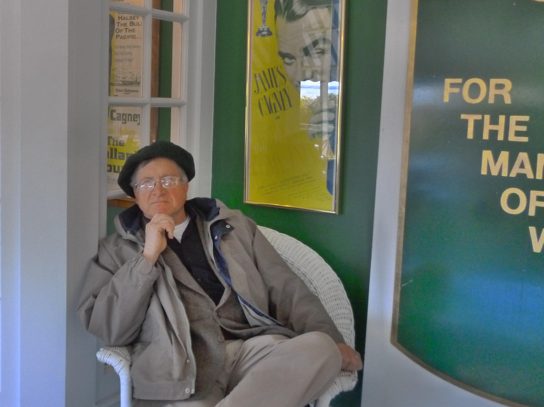 Twilight Walking Tours-特拉弗斯城必去景点