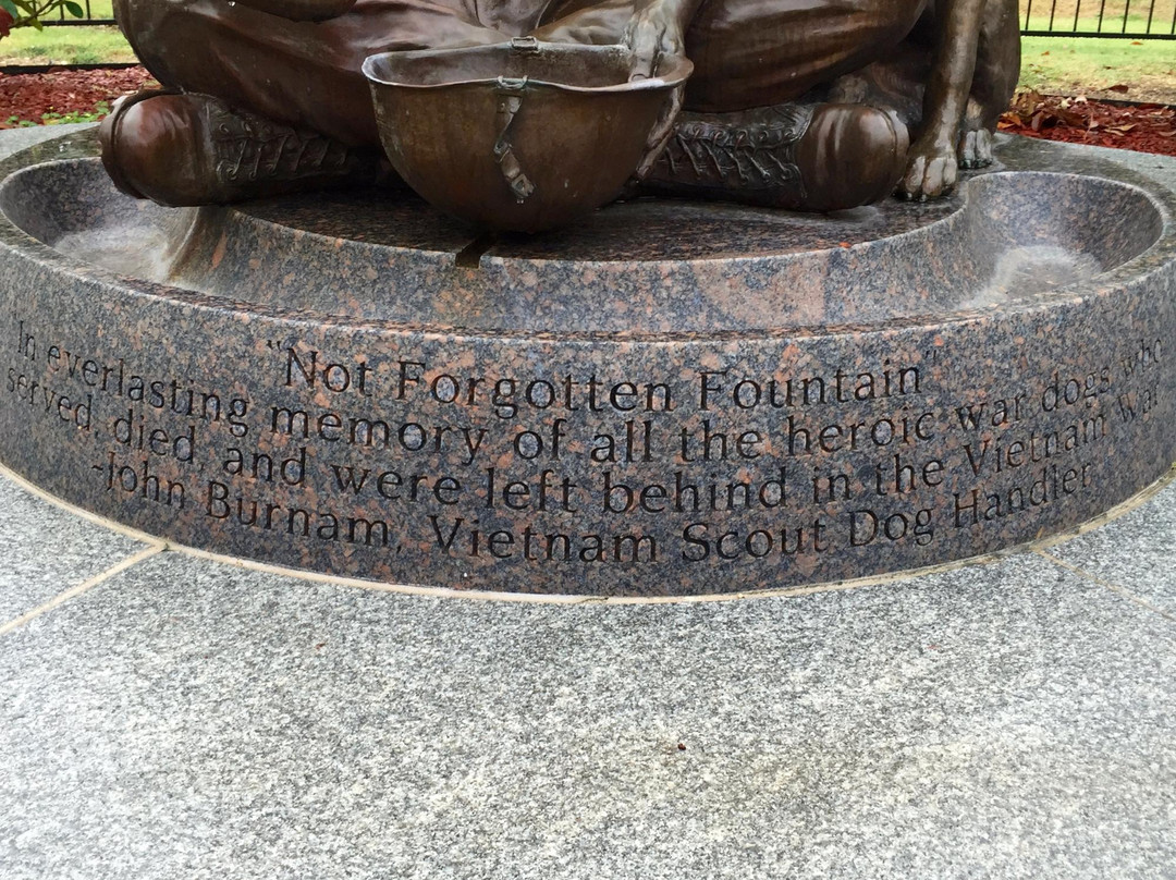 U.S. Military Working Dog Teams National Monument-圣安东尼奥市必去景点