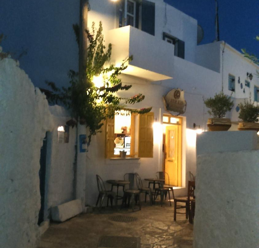 Pirata Nero Cafe Creperie