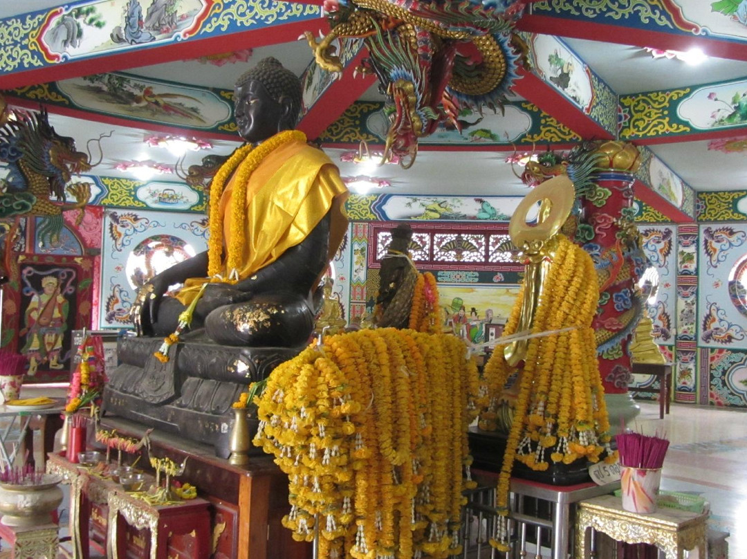 Wat Thawornwararam景点图片