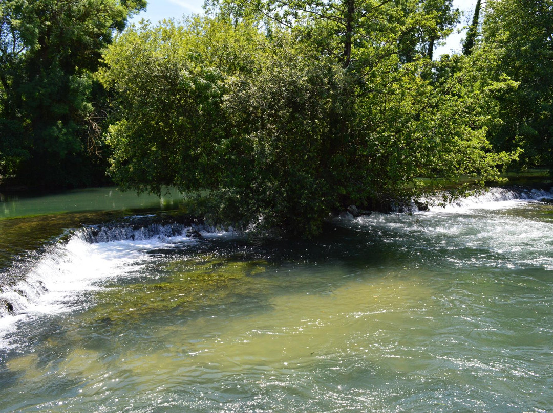 Hotel Restaurant Au Moulin Neuf主图