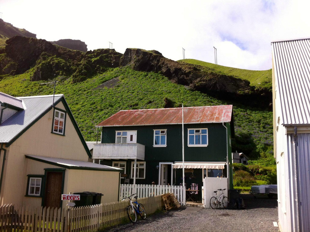 Myrdalshreppur酒店住宿-艾娜斯塔迪尔民宿