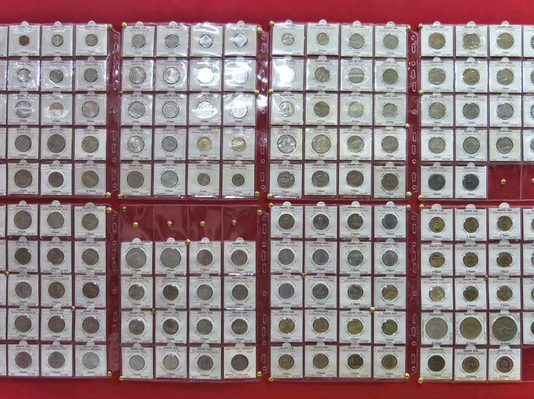Numismatic Art Gallery by Twentieth Century Coins景点图片