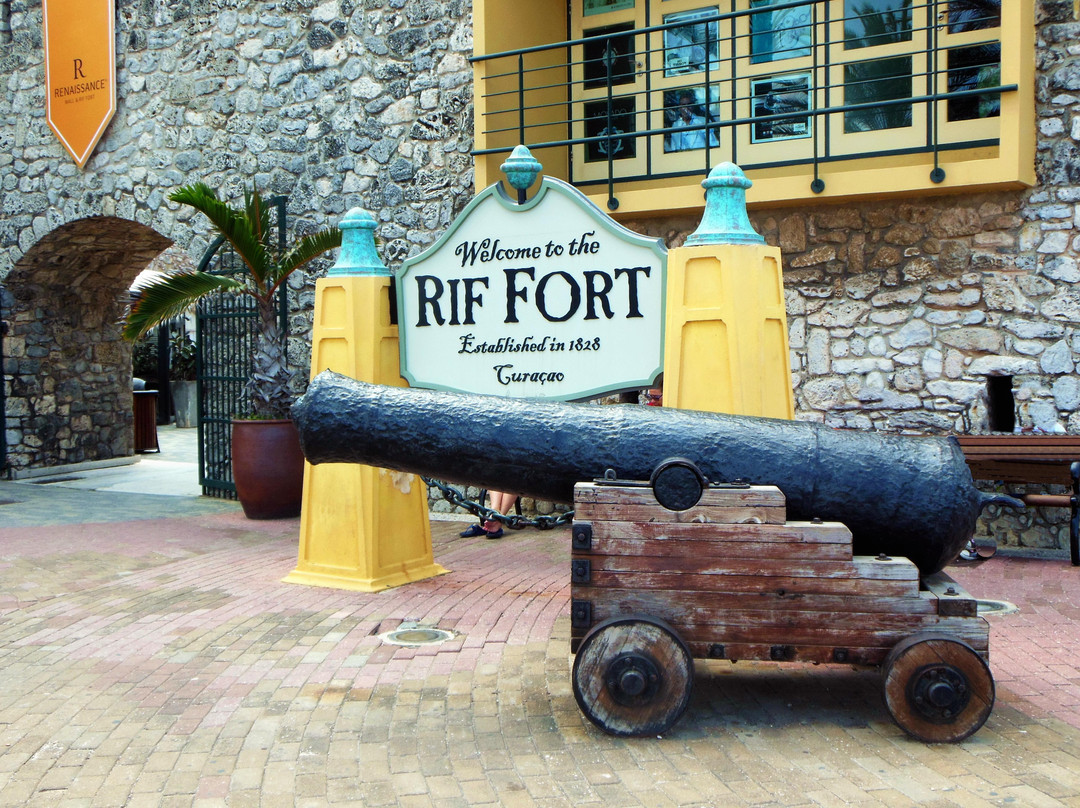 Renaissance Mall & Rif Fort-威廉斯塔德必去景点