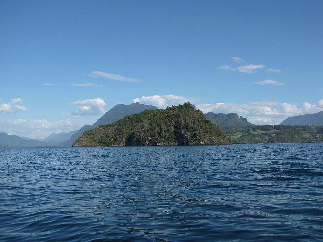 Futrono旅游景点-Isla Huapi
