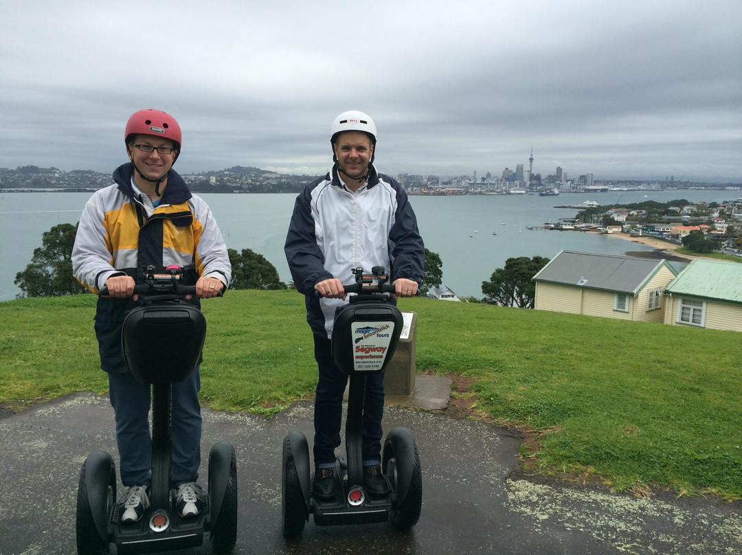 MagicBroomstick (Segway) Tours-德文波特必去景点