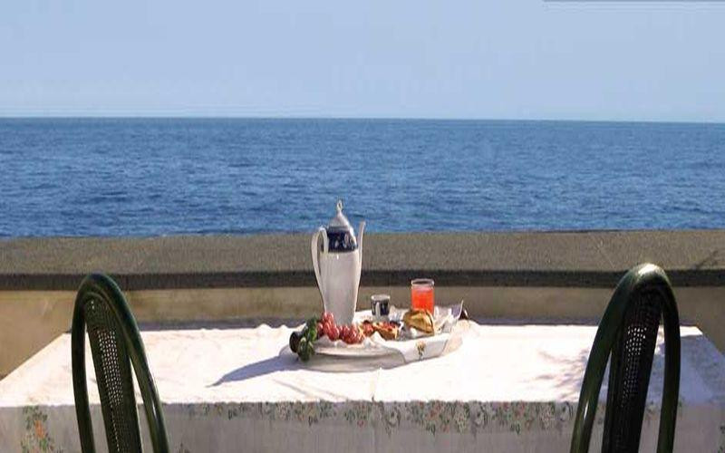 Il Mare Sotto Casa
