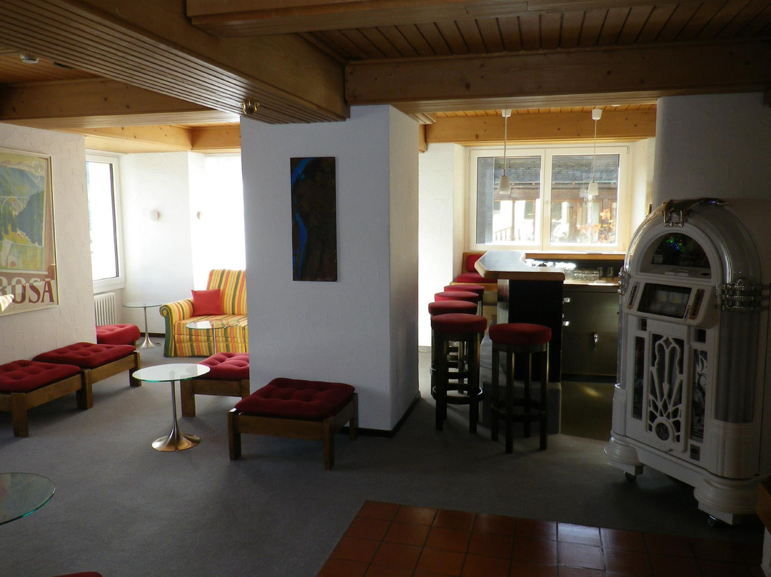 Hotel Alpina主图