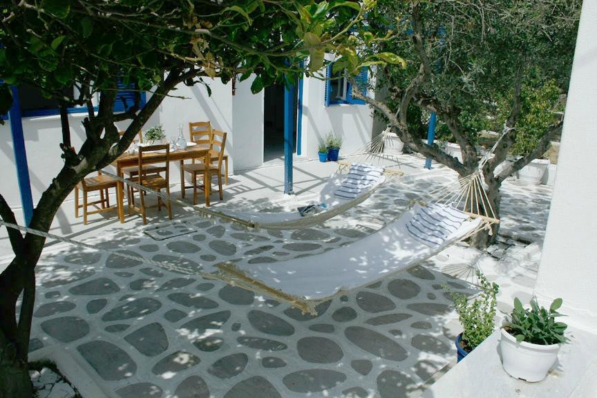 Yiannis Studios主图