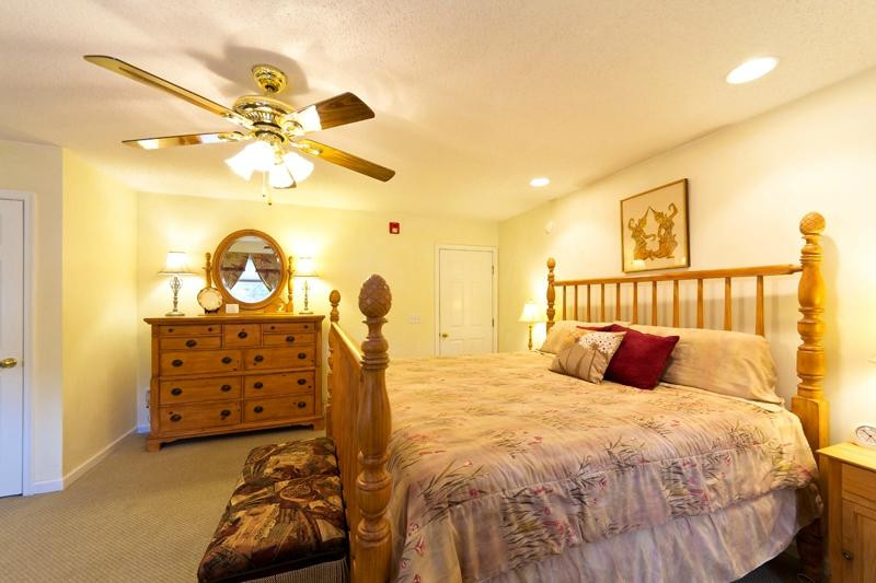 Bethany Beach酒店住宿-Woodsong Inn Retreat