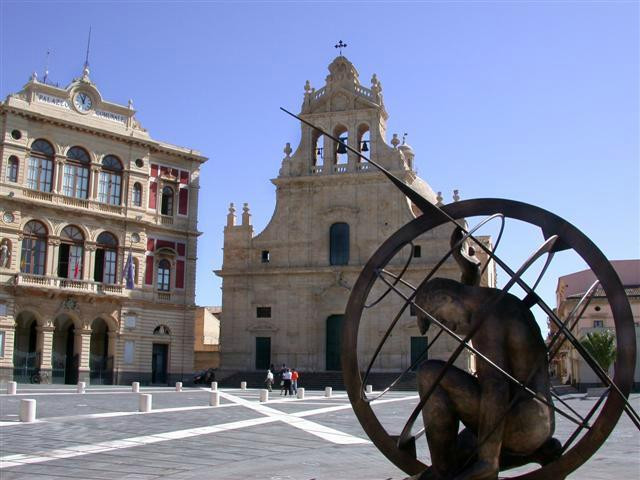 Piazza Carlo Maria Carafa景点图片