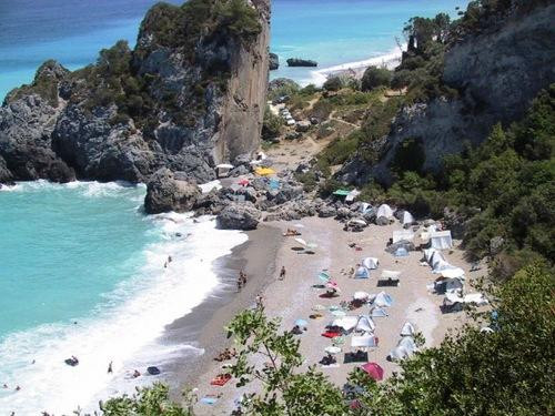 Chiliadou Beach-Paralia Chiliadou必去景点
