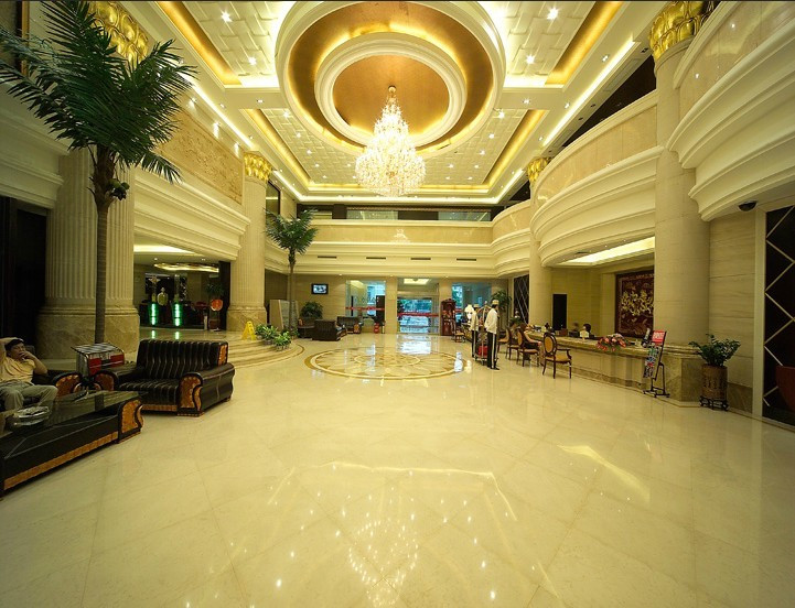 荣誉大酒店主图