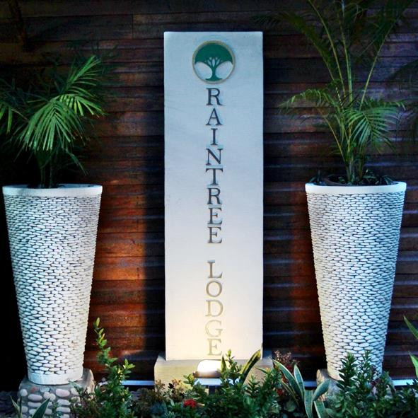 Raintree Lodge主图