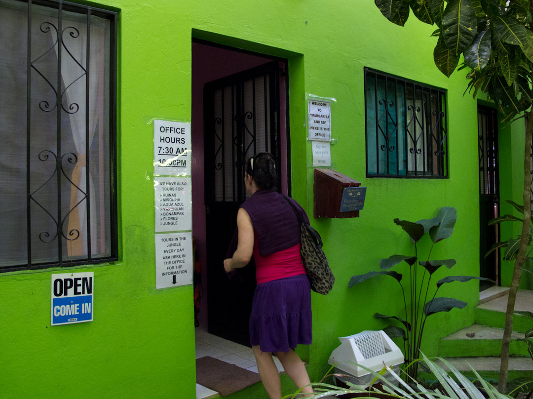 Margarita & Ed's Cabanas主图