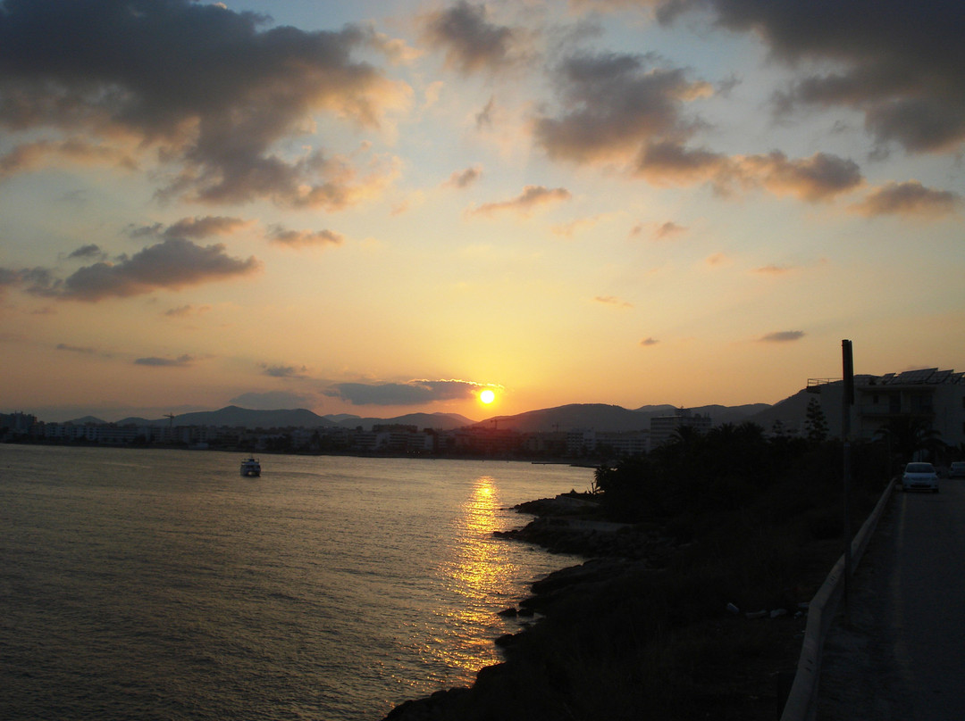 Platja de ses Figueretes景点图片