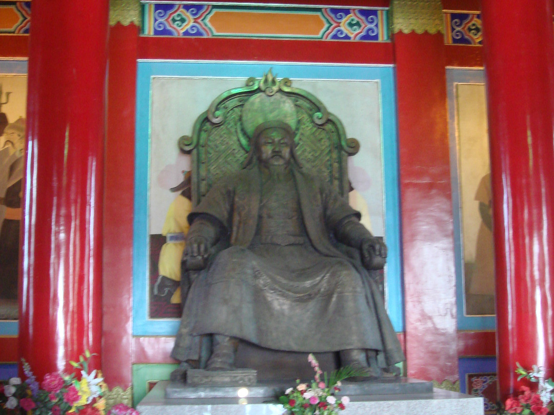 成吉思汗庙-乌兰浩特市必去景点
