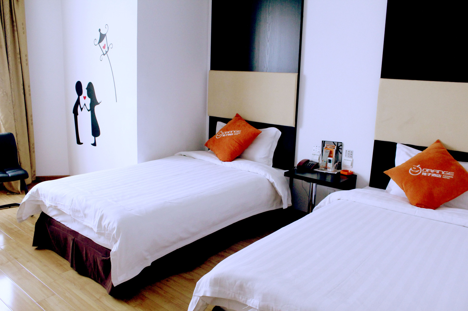 橙子酒店-客卧