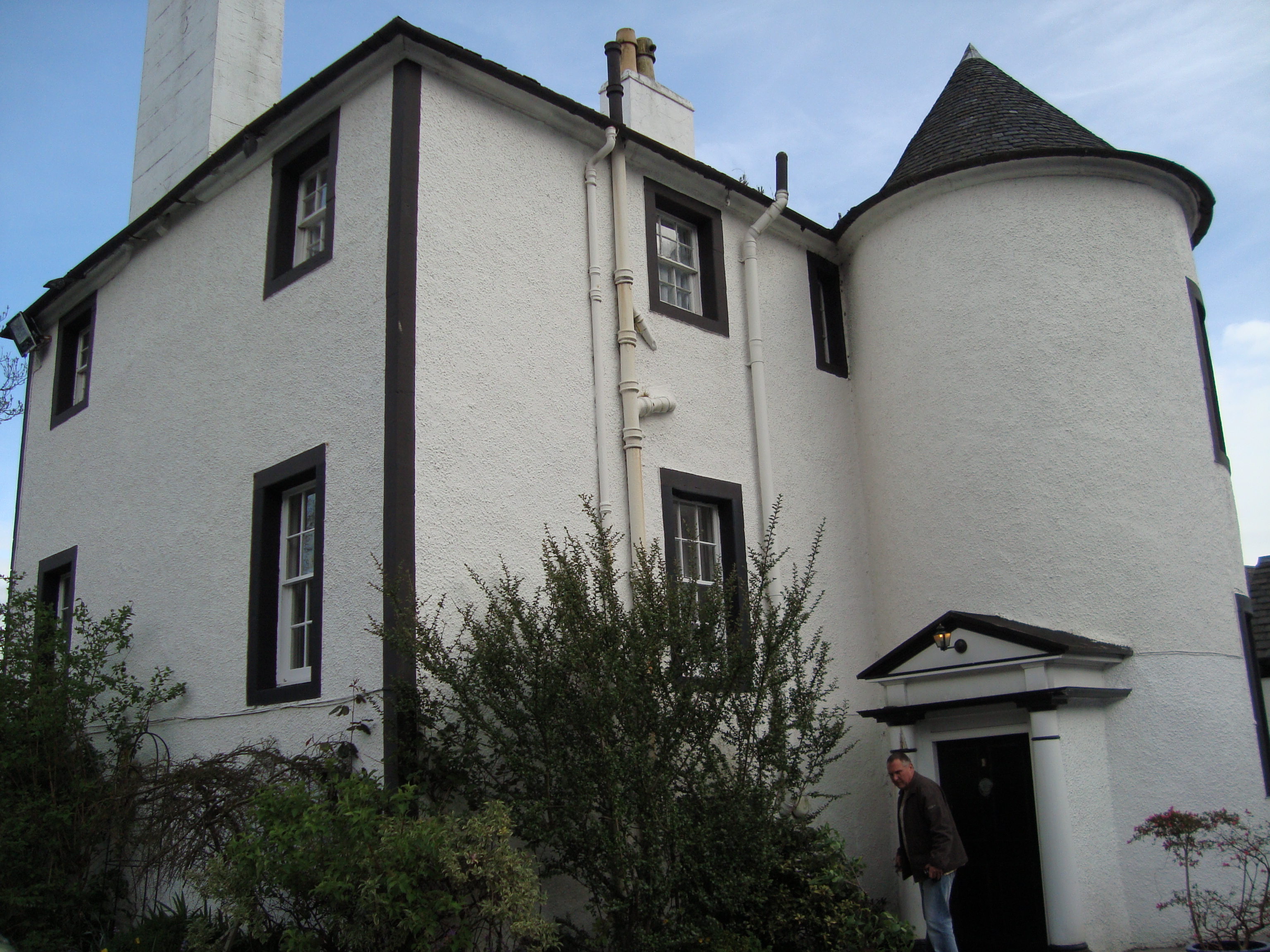 The First House-官方