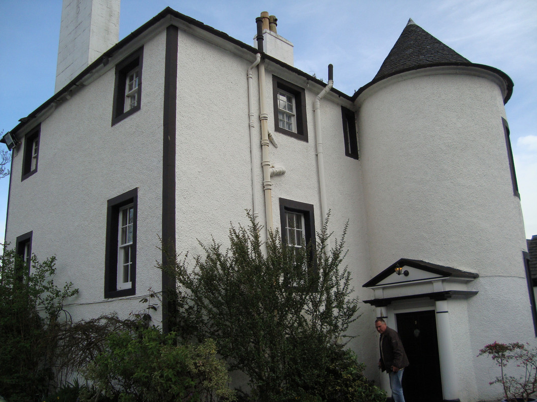 The First House主图