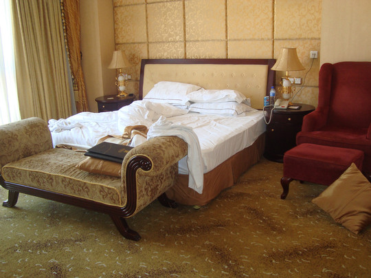 国安假日酒店主图