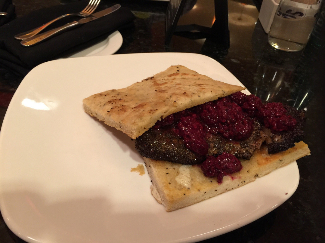 Rocky River Grille Lounge