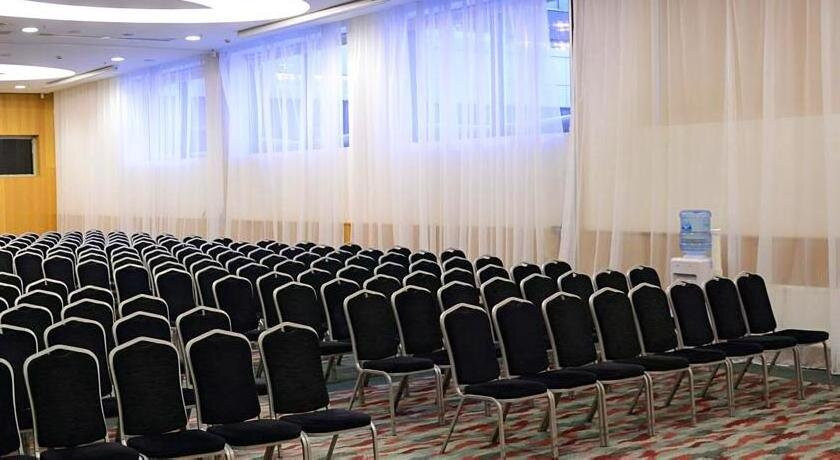 新西伯利亚希尔顿酒店主图