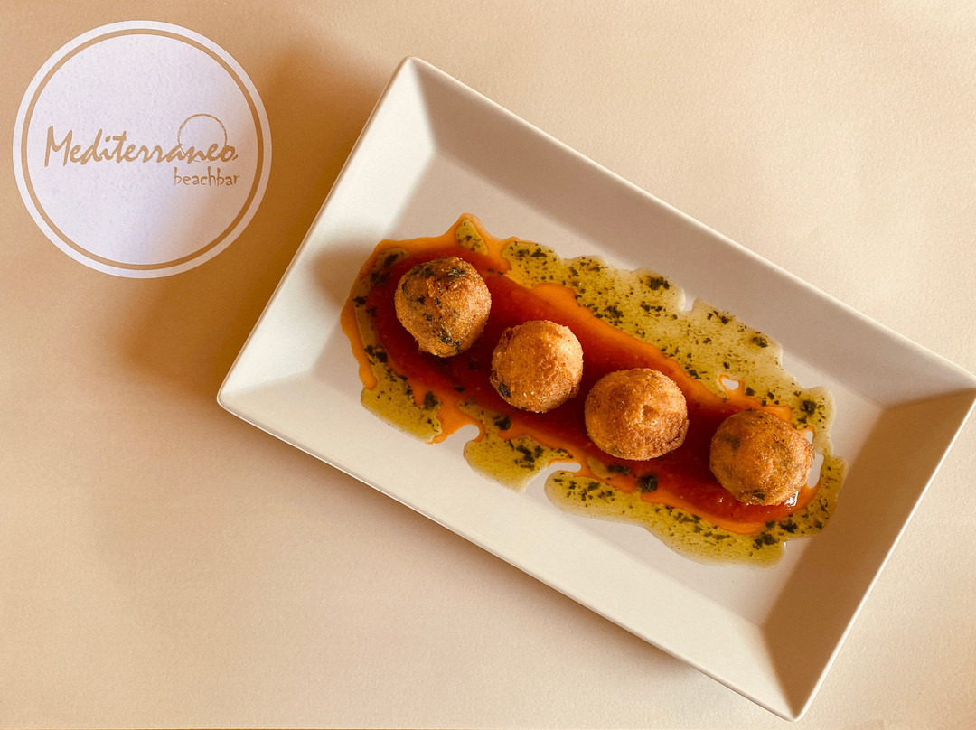 Mediterraneo seaside bar & eatery