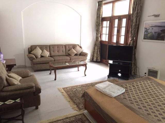 Sham Nath Villa