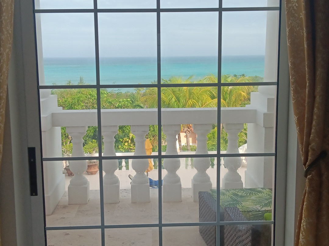 Ocean West Boutique Hotel主图