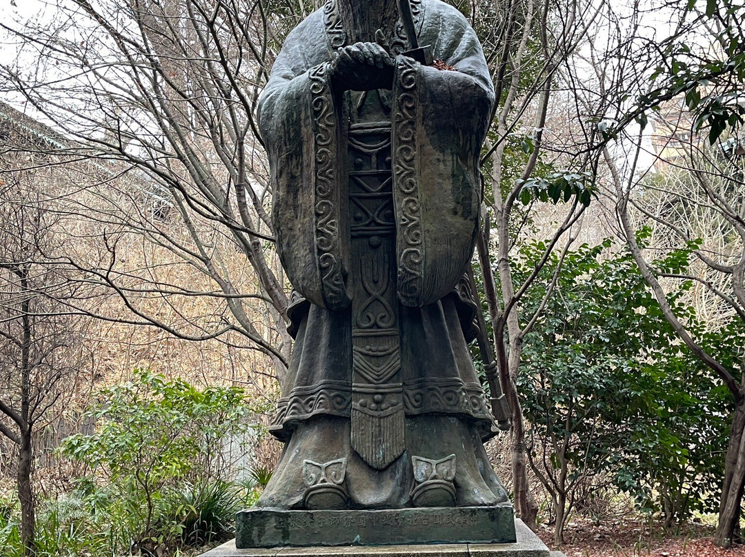 Tokyo Localized Free Walking Tour-Shinjuku 3 Chome必去景点