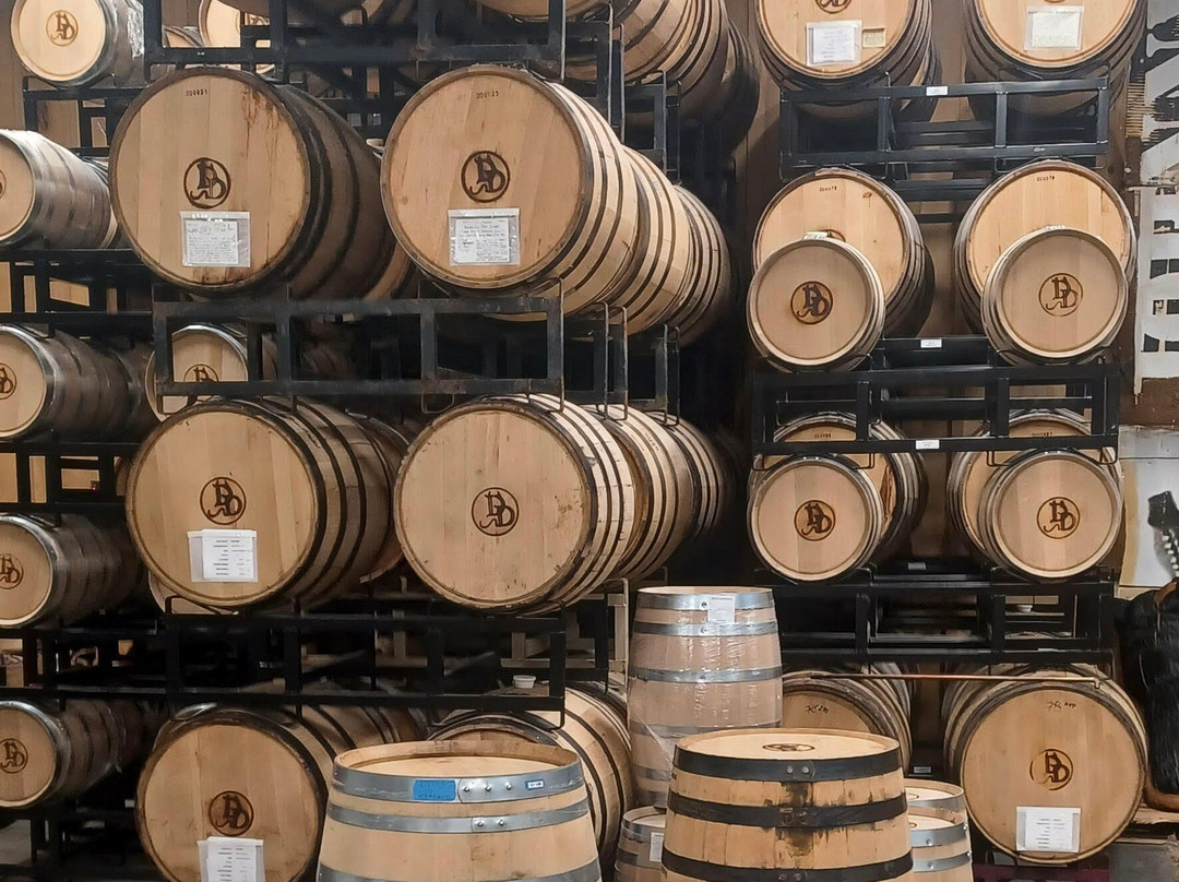 Devil's Due Distillery景点图片