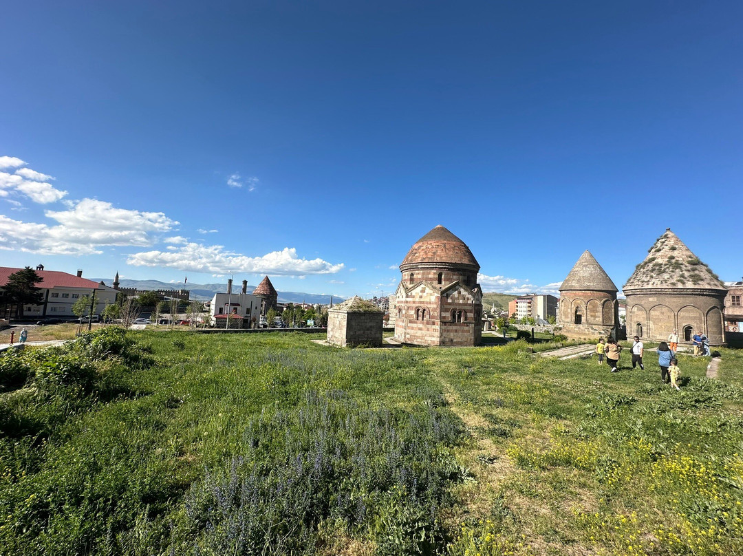 Three Tombs-Erzurum必去景点
